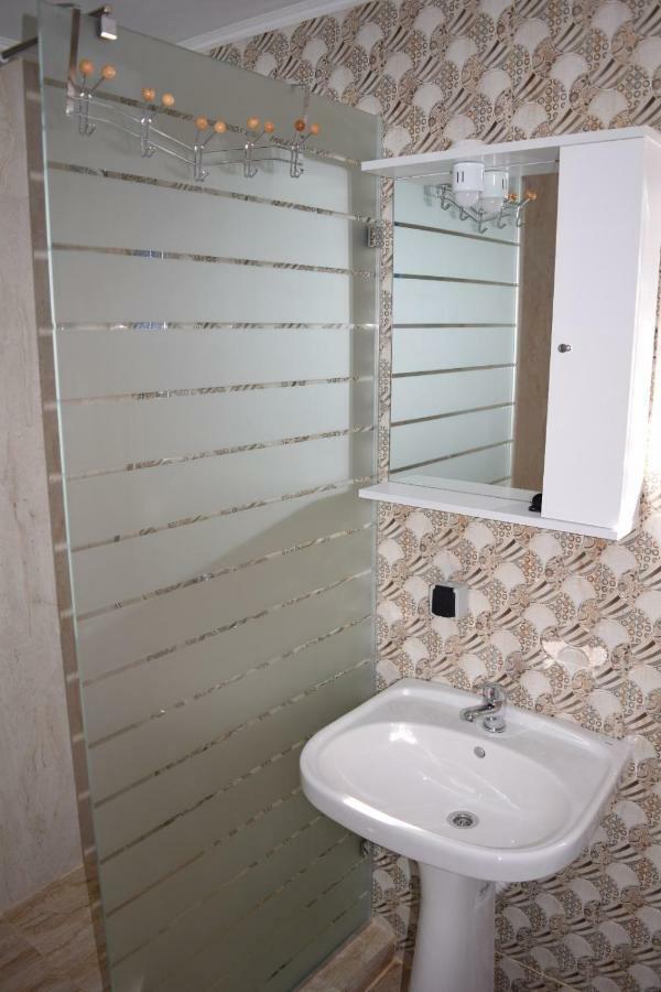מלון ספנטו גאורגה Casa Condrat מראה חיצוני תמונה
